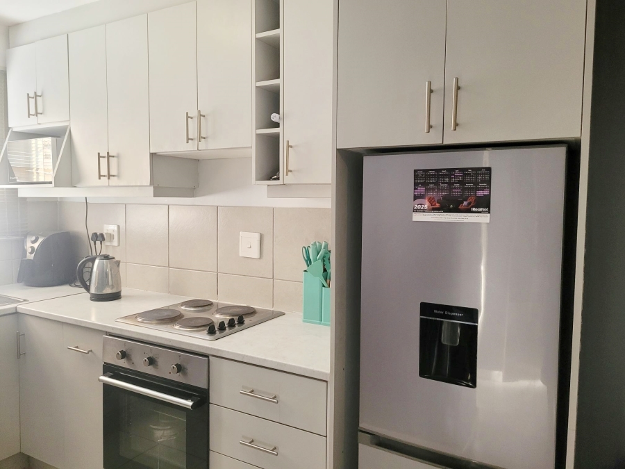 2 Bedroom Property for Sale in Delro Park Western Cape